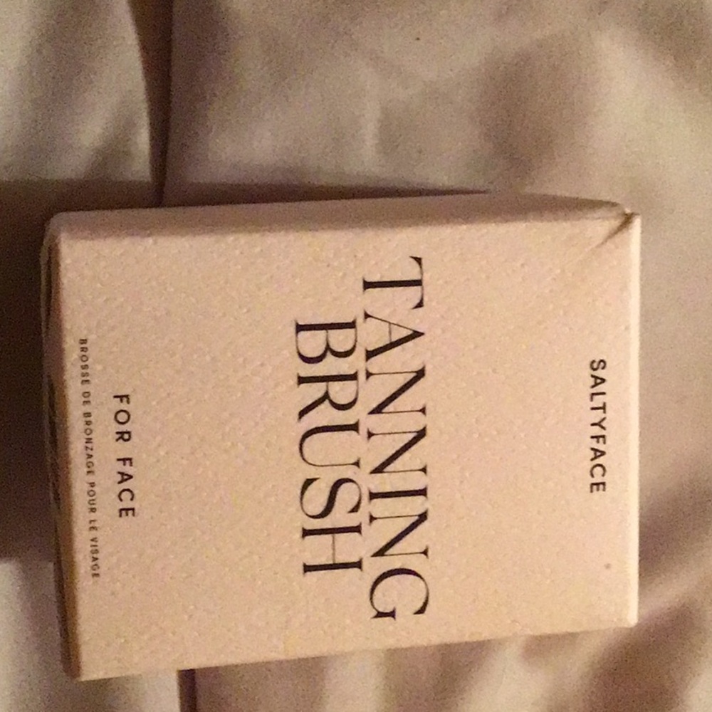 Saltyface Tanning brush for face new box
